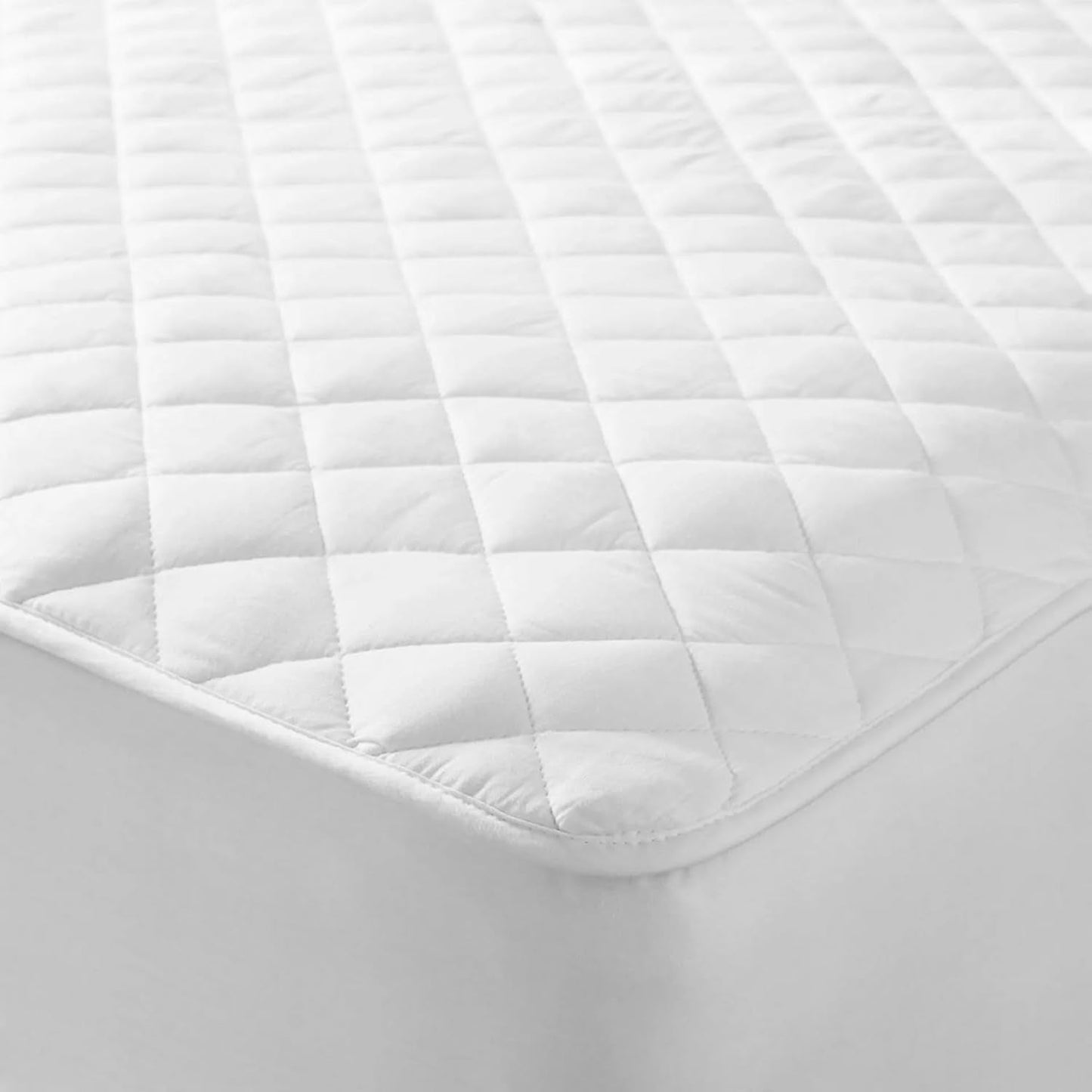 DAIMOND QUILTED MATTRESS PROTECTOR